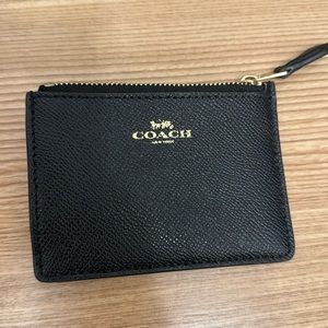 Coach ID wallet